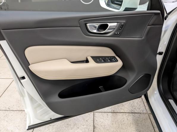 Volvo XC60 II Рестайлинг 2 с пробегом 2025 года, цена 5 695 000 рублей, 3800 км, внедорожник, Автокод Объявления