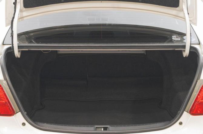 Toyota Belta I с пробегом 2011 года, цена 1 059 000 рублей, 73000 км, седан, Автокод Объявления
