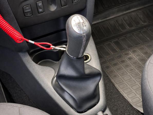 Renault Sandero II с пробегом 2014 года, цена 877 000 рублей, 115404 км, хэтчбек, Автокод Объявления