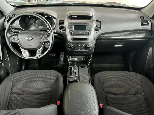 Kia Sorento II Рестайлинг с пробегом 2017 года, цена 2 145 000 рублей, 166368 км, внедорожник, Автокод Объявления
