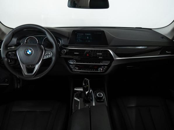 BMW 5 серии VII (G30/G31/G38) с пробегом 2019 года, цена 2 730 000 рублей, 130000 км, седан, Автокод Объявления
