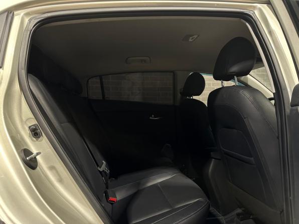 Kia Rio IV с пробегом 2019 года, цена 1 640 000 рублей, 103314 км, хэтчбек, Автокод Объявления
