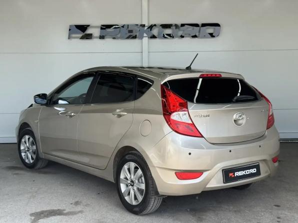 Hyundai Solaris I с пробегом 2011 года, цена 735 000 рублей, 164218 км, хэтчбек, Автокод Объявления