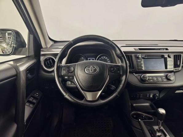 Toyota RAV4 IV (XA40) Рестайлинг с пробегом 2016 года, цена 2 555 000 рублей, 100000 км, внедорожник, Автокод Объявления