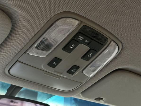 Kia Carnival III с пробегом 2020 года, цена 2 800 000 рублей, 136500 км, минивэн, Автокод Объявления