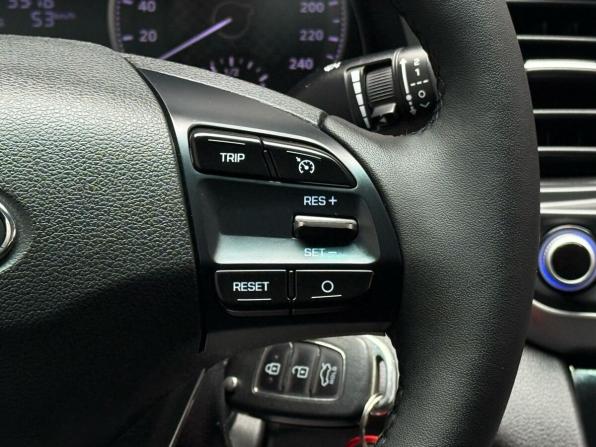 Hyundai Elantra VI (AD) с пробегом 2019 года, цена 1 399 000 рублей, 132012 км, седан, Автокод Объявления