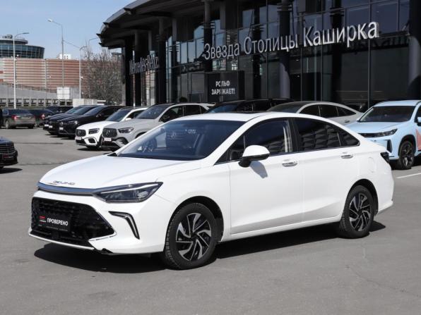 BAIC U5 Plus с пробегом 2023 года, цена 1 100 000 рублей, 33823 км, седан, Автокод Объявления
