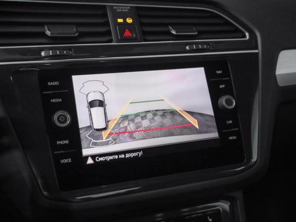 Volkswagen Tiguan II Рестайлинг с пробегом 2021 года, цена 2 599 000 рублей, 73728 км, внедорожник, Автокод Объявления