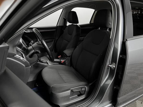 Skoda Octavia III (A7) Рестайлинг с пробегом 2017 года, цена 2 098 900 рублей, 167090 км, лифтбек, Автокод Объявления