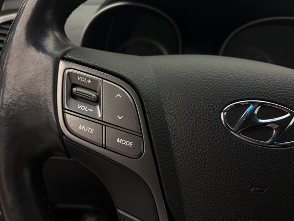 Hyundai Santa Fe III с пробегом 2013 года, цена 1 649 000 рублей, 192323 км, внедорожник, Автокод Объявления