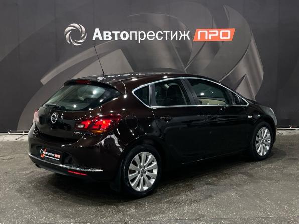 Opel Astra J Рестайлинг с пробегом 2015 года, цена 875 000 рублей, 132470 км, хэтчбек, Автокод Объявления