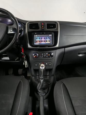 Renault Sandero II с пробегом 2016 года, цена 888 000 рублей, 87803 км, хэтчбек, Автокод Объявления
