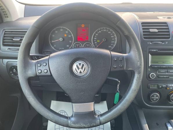 Volkswagen Jetta V с пробегом 2008 года, цена 370 000 рублей, 299003 км, седан, Автокод Объявления