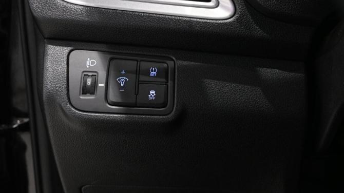 Hyundai Solaris II Рестайлинг с пробегом 2020 года, цена 1 520 000 рублей, 118424 км, седан, Автокод Объявления