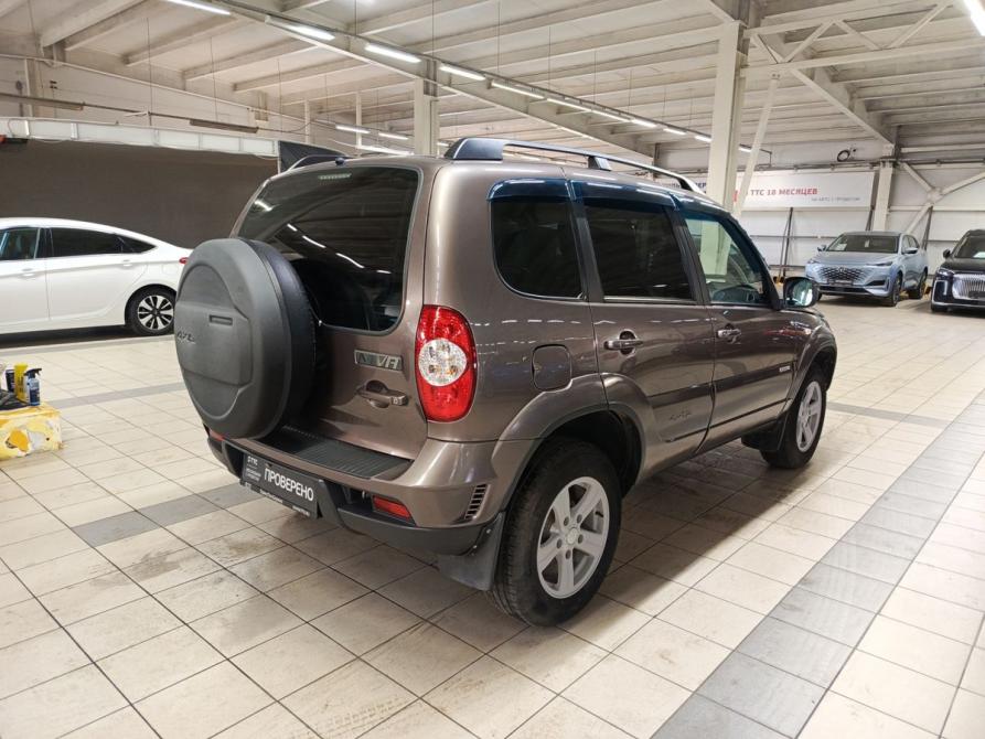 Chevrolet Niva I Рестайлинг Набережные Челны  - изображение 6