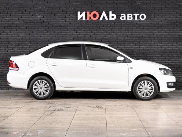Volkswagen Polo V Рестайлинг с пробегом 2015 года, цена 750 000 рублей, 176991 км, седан, Автокод Объявления