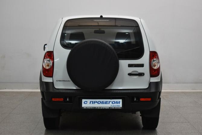 Chevrolet Niva I Рестайлинг с пробегом 2017 года, цена 740 000 рублей, 74197 км, внедорожник, Автокод Объявления