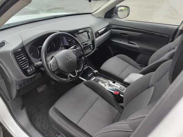 Mitsubishi Outlander III Рестайлинг 3 с пробегом 2018 года, цена 2 095 000 рублей, 132583 км, внедорожник, Автокод Объявления
