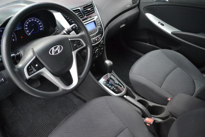 Hyundai Solaris I с пробегом 2014 года, цена 930 000 рублей, 75514 км, седан, Автокод Объявления