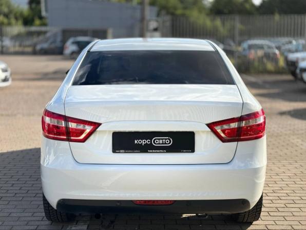 Lada (ВАЗ) Vesta I с пробегом 2022 года, цена 931 800 рублей, 89125 км, седан, Автокод Объявления
