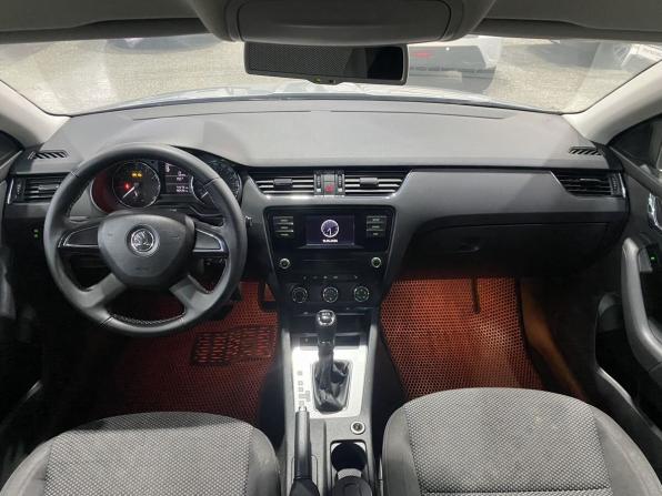 Skoda Octavia III (A7) с пробегом 2014 года, цена 1 000 000 рублей, 190000 км, лифтбек, Автокод Объявления