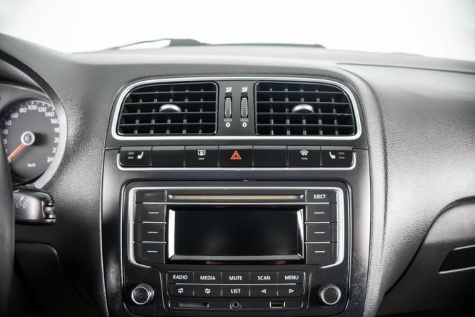 Volkswagen Polo V с пробегом 2013 года, цена 699 000 рублей, 237500 км, седан, Автокод Объявления