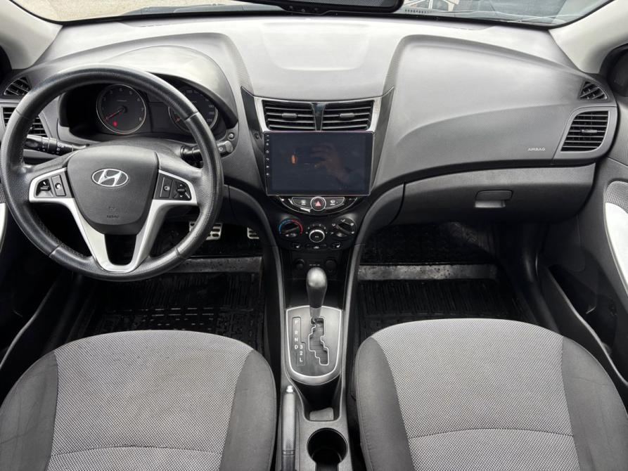 Hyundai Solaris I Москва  - изображение 8