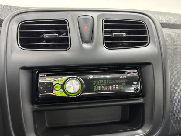Renault Logan II с пробегом 2015 года, цена 545 000 рублей, 102400 км, седан, Автокод Объявления