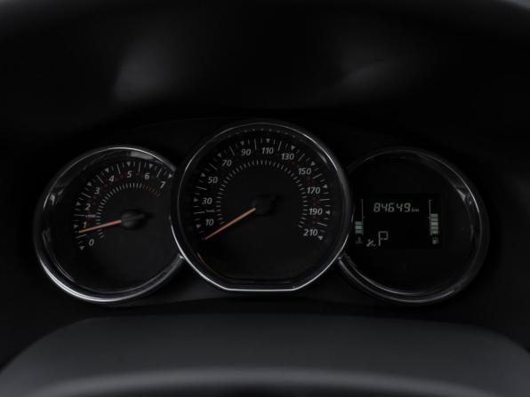 Renault Logan II Рестайлинг с пробегом 2019 года, цена 1 095 000 рублей, 84648 км, седан, Автокод Объявления