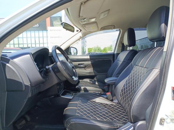 Mitsubishi Outlander III Рестайлинг 3 с пробегом 2020 года, цена 2 400 000 рублей, 103550 км, внедорожник, Автокод Объявления