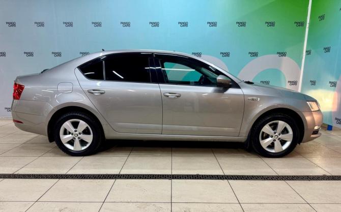 Skoda Octavia III (A7) Рестайлинг с пробегом 2019 года, цена 1 188 000 рублей, 302791 км, лифтбек, Автокод Объявления