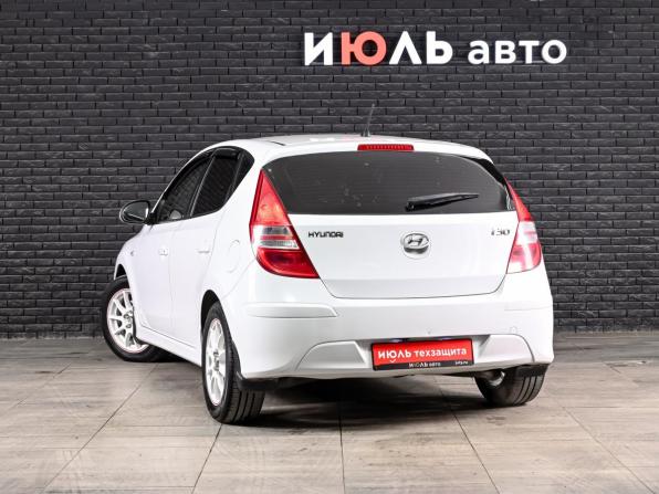 Hyundai i30 I Рестайлинг с пробегом 2011 года, цена 750 000 рублей, 135312 км, хэтчбек, Автокод Объявления