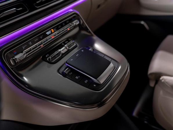 Новый Mercedes-Benz V-Класс III (W447) Рестайлинг 2 2026 года, цена 14 933 000 рублей, минивэн, Автокод Объявления