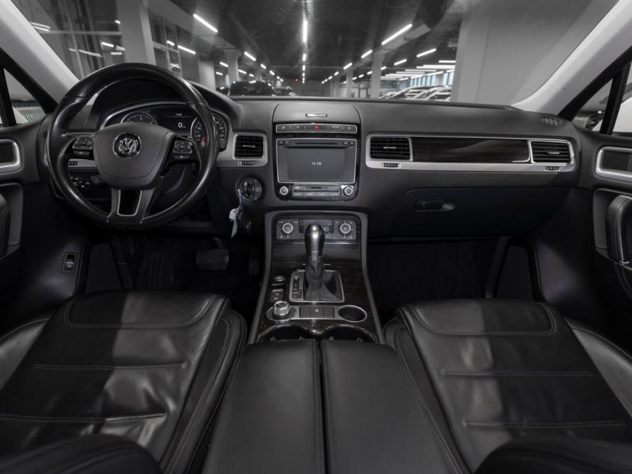 Volkswagen Touareg II Рестайлинг Москва  - изображение 8