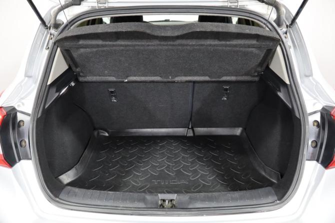 Nissan Tiida II с пробегом 2015 года, цена 999 000 рублей, 108000 км, хэтчбек, Автокод Объявления