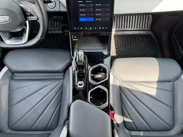 Geely Atlas II с пробегом 2024 года, цена 3 390 000 рублей, 3081 км, внедорожник, Автокод Объявления