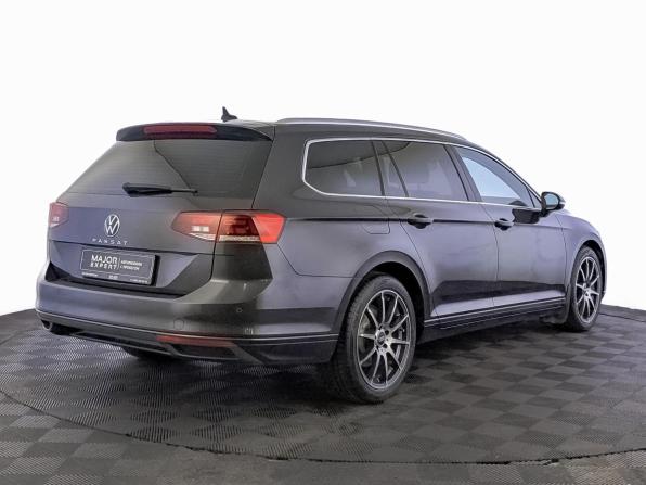 Volkswagen Passat B8 Рестайлинг с пробегом 2021 года, цена 2 450 000 рублей, 119320 км, универсал, Автокод Объявления