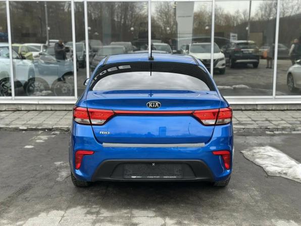 Kia Rio IV с пробегом 2018 года, цена 1 199 000 рублей, 185000 км, седан, Автокод Объявления
