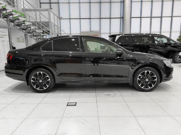 Volkswagen Jetta VI Рестайлинг с пробегом 2018 года, цена 1 399 000 рублей, 117886 км, седан, Автокод Объявления