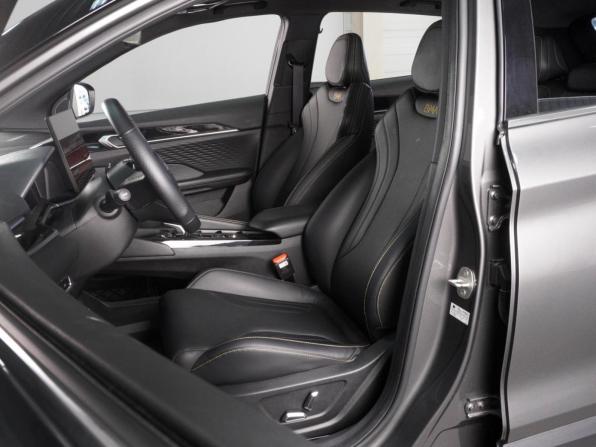 Geely Coolray I Рестайлинг с пробегом 2024 года, цена 2 260 000 рублей, 16081 км, внедорожник, Автокод Объявления