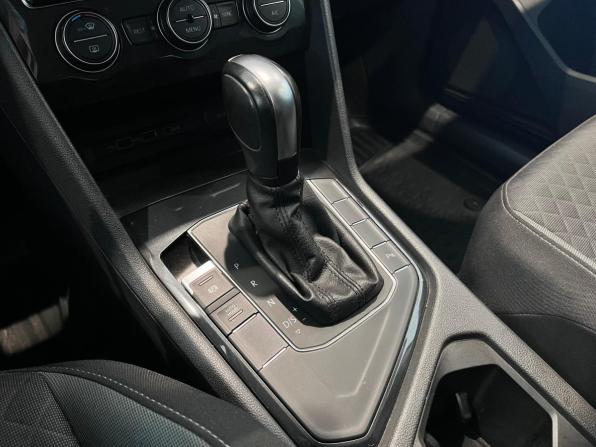 Volkswagen Tiguan II с пробегом 2020 года, цена 2 800 000 рублей, 44932 км, внедорожник, Автокод Объявления