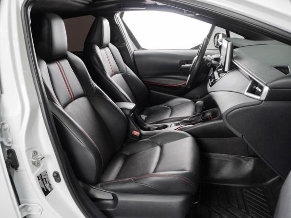Toyota Levin XII (E210) с пробегом 2020 года, цена 1 939 000 рублей, 45092 км, седан, Автокод Объявления