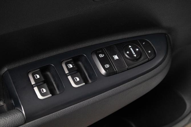 Kia Rio IV с пробегом 2019 года, цена 1 679 000 рублей, 125300 км, седан, Автокод Объявления