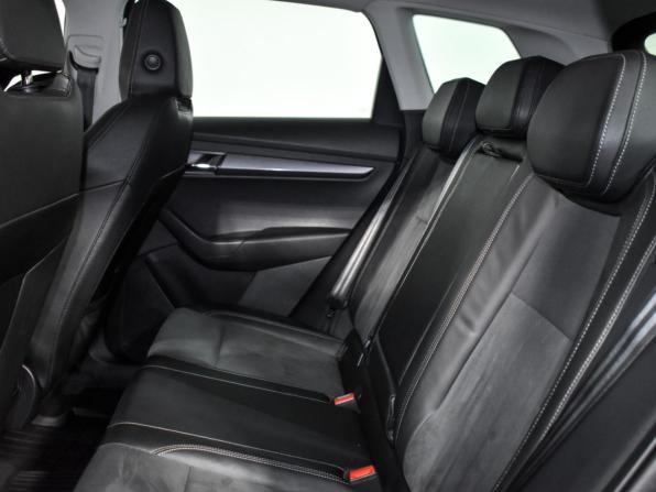 Skoda Karoq I с пробегом 2020 года, цена 1 830 000 рублей, 122045 км, внедорожник, Автокод Объявления