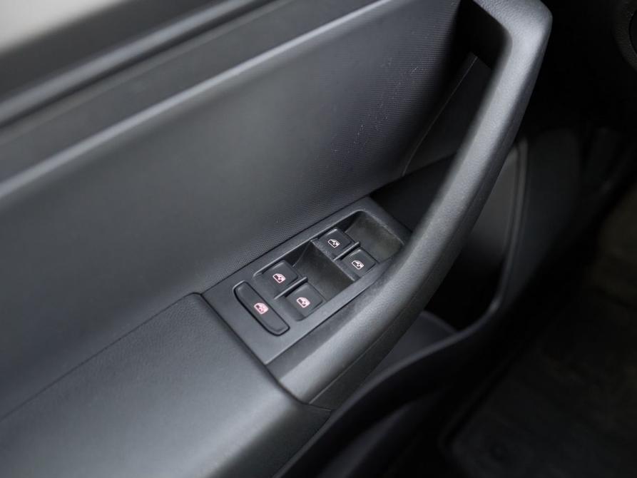Volkswagen Polo VI Казань  - изображение 12