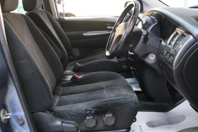 Mazda MPV II (LW) Рестайлинг с пробегом 2004 года, цена 599 000 рублей, 322000 км, компактвэн, Автокод Объявления