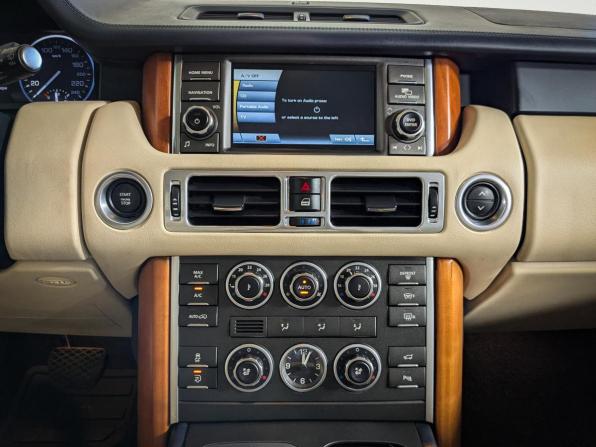 Land Rover Range Rover III Рестайлинг 2 с пробегом 2012 года, цена 2 150 000 рублей, 305000 км, внедорожник, Автокод Объявления