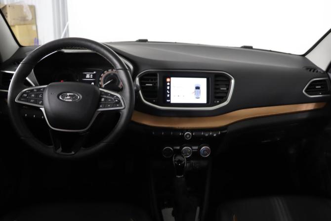 Lada (ВАЗ) Vesta I Рестайлинг (NG) с пробегом 2024 года, цена 1 629 990 рублей, 18007 км, универсал, Автокод Объявления