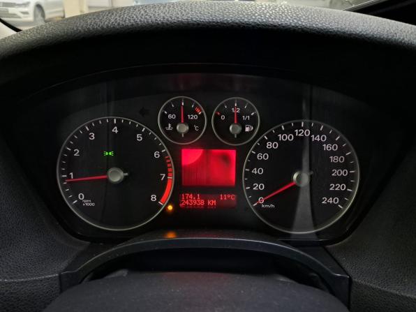 Ford Focus II с пробегом 2007 года, цена 345 000 рублей, 243940 км, хэтчбек, Автокод Объявления