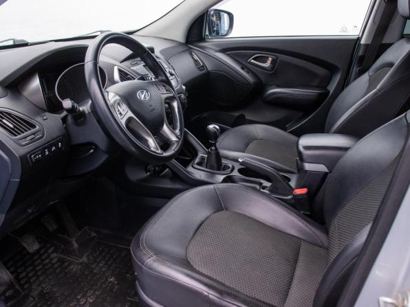 Hyundai ix35 I с пробегом 2011 года, цена 925 000 рублей, 137102 км, внедорожник, Автокод Объявления